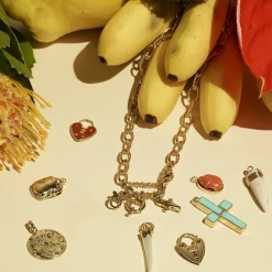 Corne Charms Constantine gold