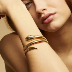 Serpent bracelet gold