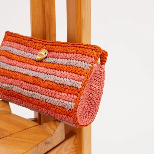 Uptown clutch raffia