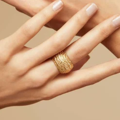 Wild ring gold